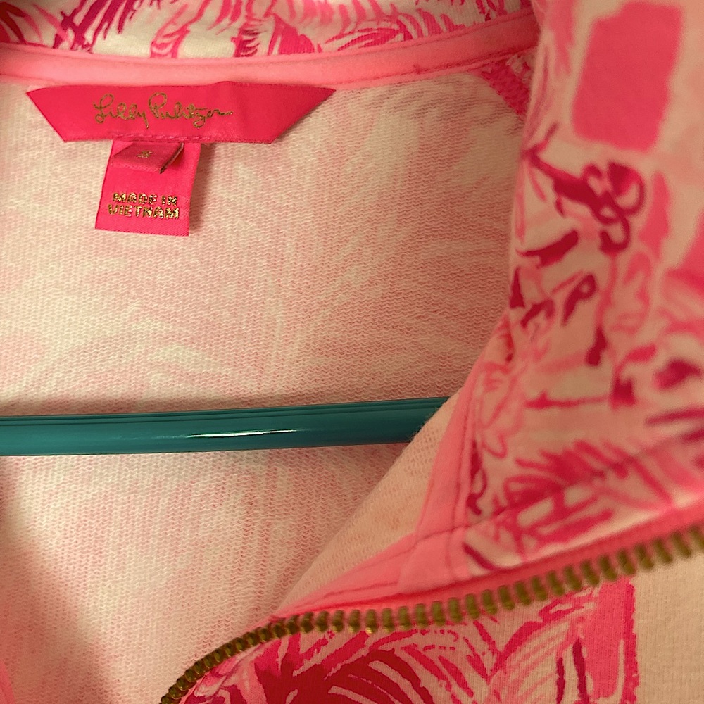 Like new Lily Pulitzer Popover brand new condition